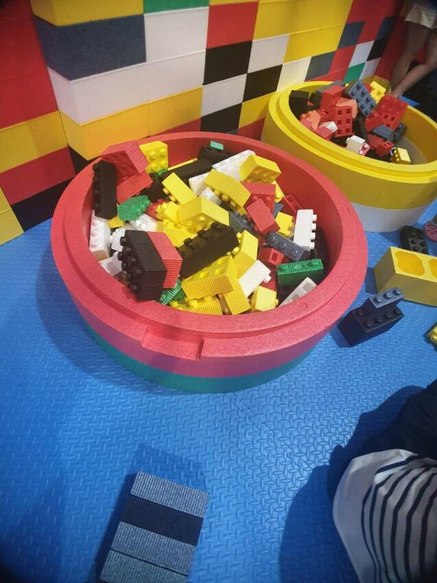 【嘉義|棒棒鯨奇樂園】全新開幕!位在嘉義太保,鄰近故宮南院,超大球池與刺激的90度溜滑梯! - 1個媽咪2個寶