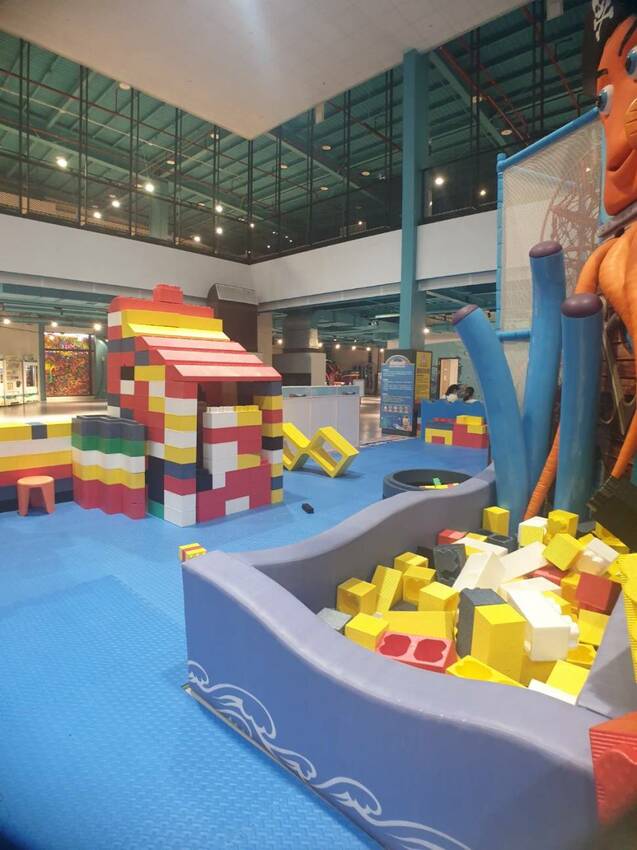 【嘉義|棒棒鯨奇樂園】全新開幕!位在嘉義太保,鄰近故宮南院,超大球池與刺激的90度溜滑梯! - 1個媽咪2個寶