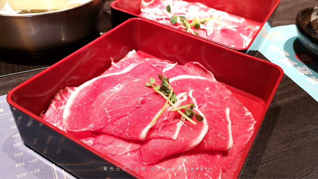 台北火鍋-富鼎鍋物-泡泡飯店_佩吉王生活記事 台北火鍋︱富鼎日式開運鍋物: 泡泡飯店新餐廳.石狩鍋.豆乳鍋.飲料吧喝到飽299元起.菜單︱大安區 忠孝敦化站