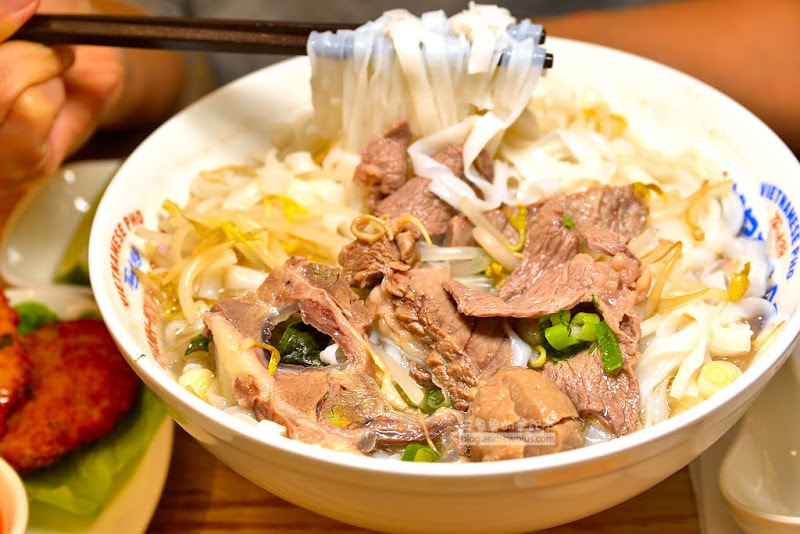 誠記越南麵食館 慶城街1號美食小吃,松山越式河粉