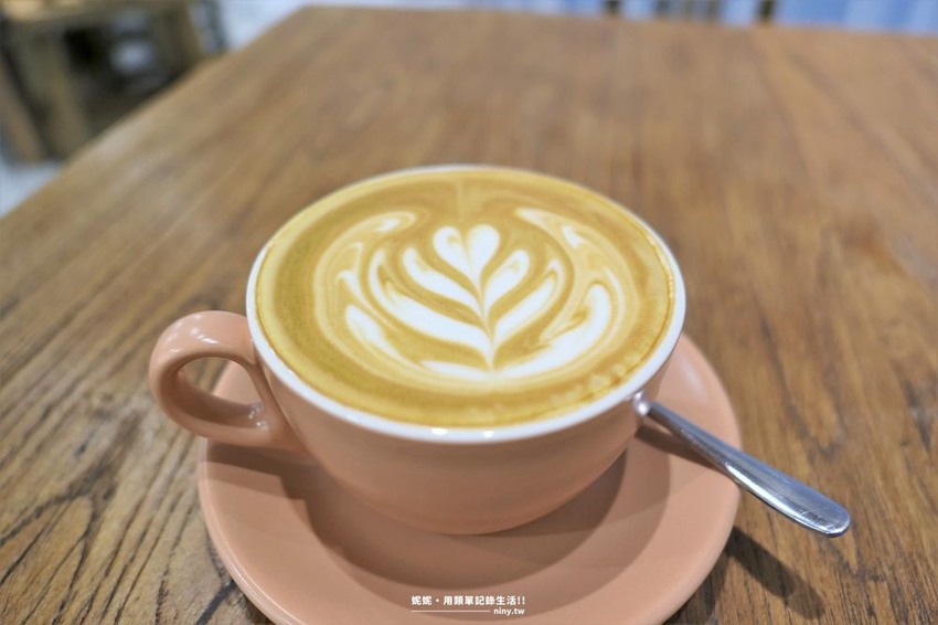 咖啡。宜蘭★轉運站附近的網美下午茶Second Bite再一口 - 妮妮˙ˇ˙用類單記錄生活!!