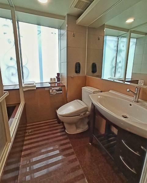 【台北住宿】優美飯店 YOMI Hotel，IKEA北歐風格住宿，想到IKEA住一晚，捷運雙連站住宿，台北平價住宿