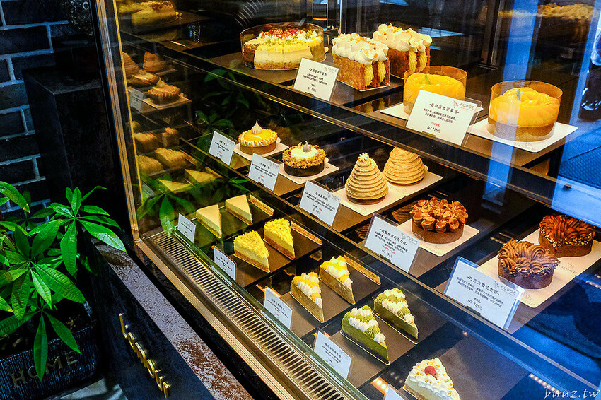 法奇甜點爆漿巧克力可頌，人氣法式甜點新推出奶油可頌好酥脆，抹茶、荔枝紐約捲好吃也好拍！