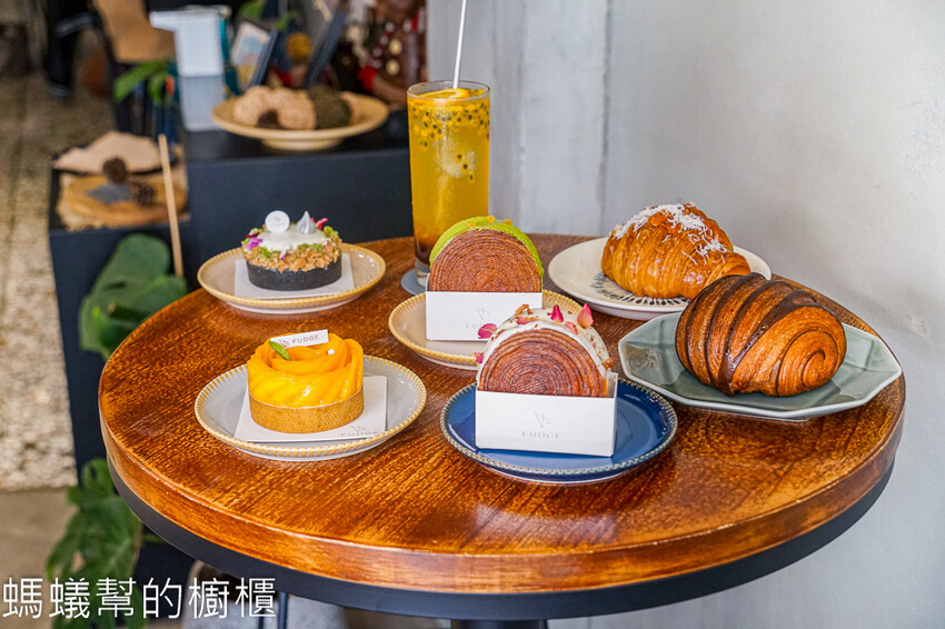 法奇FUDGE | 台中沙鹿法式甜點,新品紐約捲登場! - 螞蟻幫的櫥櫃