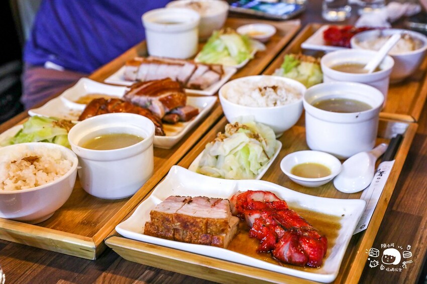 新北市永和區超推這間新北神好吃的入魂脆燒肉，內用套餐白飯、老火湯免費續！香港師傅開的燒臘店