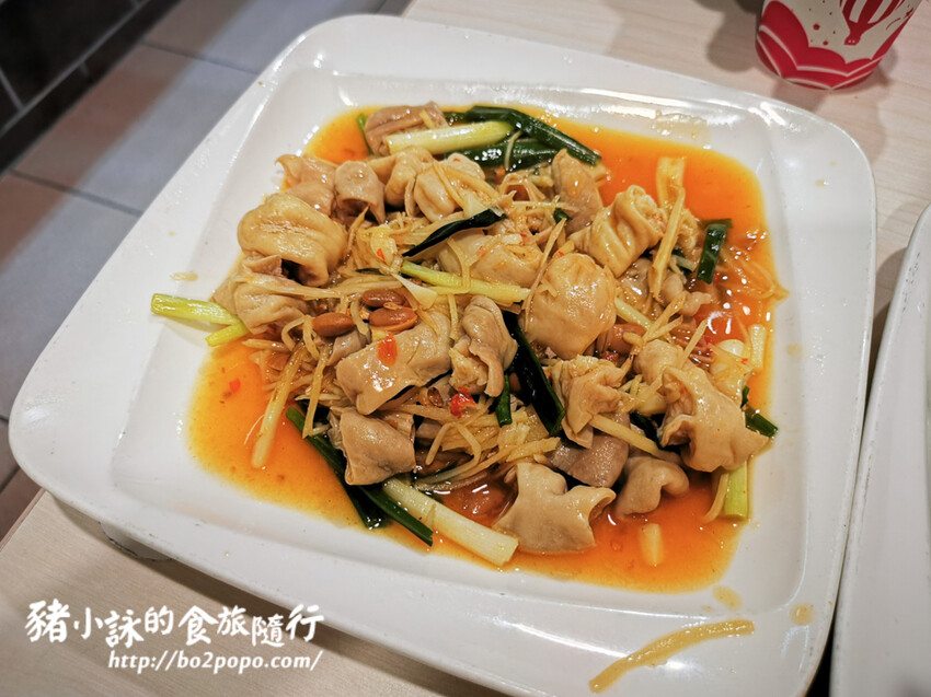 雲林。古坑》田園小館。複合式牛肉麵飯料理專賣