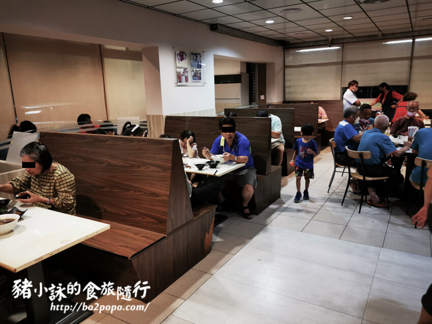 雲林。古坑》田園小館。複合式牛肉麵飯料理專賣