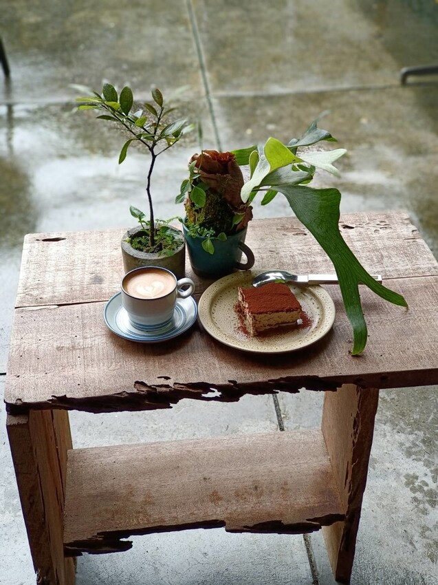 【台北.平溪】大華車站。與路咖啡寵物友善咖啡廳內有店狗。寧靜小鎮風光超悠閒午後時光