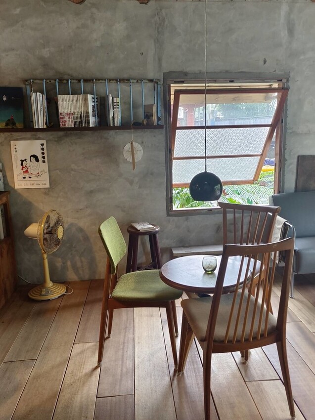 【台北.平溪】大華車站。與路咖啡寵物友善咖啡廳內有店狗。寧靜小鎮風光超悠閒午後時光