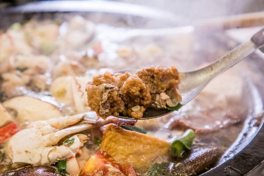 桃園市大溪區韓鄉石頭火鍋｜一年只開八個月！還沒開門就有人在等吃的低調石頭火鍋