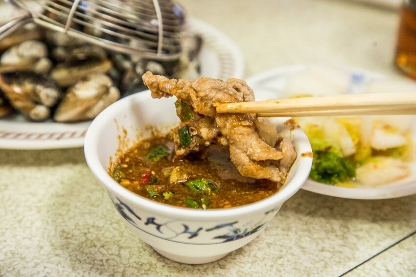 桃園市大溪區韓鄉石頭火鍋｜一年只開八個月！還沒開門就有人在等吃的低調石頭火鍋