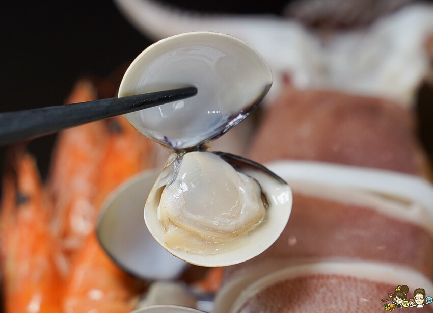 學生激推爆鮮 家遇鮮海鮮鍋燒，新推出多款湯底、整碗大船入場海洋鮮味 x 高雄必追鍋燒.海鮮飯湯 - 跟著尼力吃喝玩樂＆親子生活