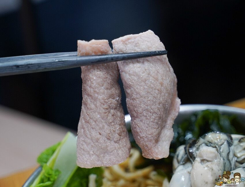 學生激推爆鮮 家遇鮮海鮮鍋燒，新推出多款湯底、整碗大船入場海洋鮮味 x 高雄必追鍋燒.海鮮飯湯 - 跟著尼力吃喝玩樂＆親子生活