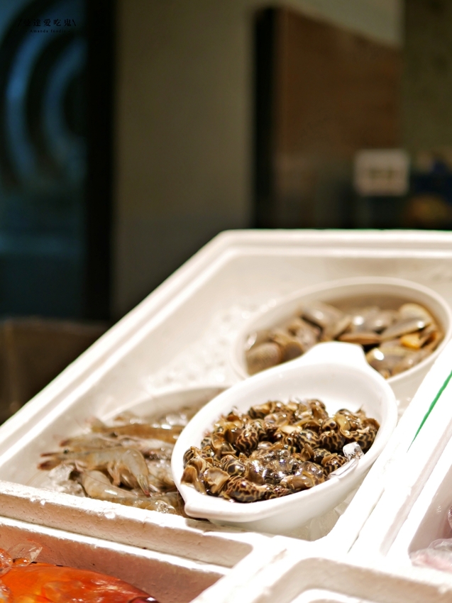 有深度的好味道!米其林綠色指南推薦『福樓 Fu Lou』湯鮮味美肉清甜的白鯧米粉、香氣十足的炒海瓜子點起來!台南美食|台南生日優惠|台南中西區 - 曼達愛吃鬼