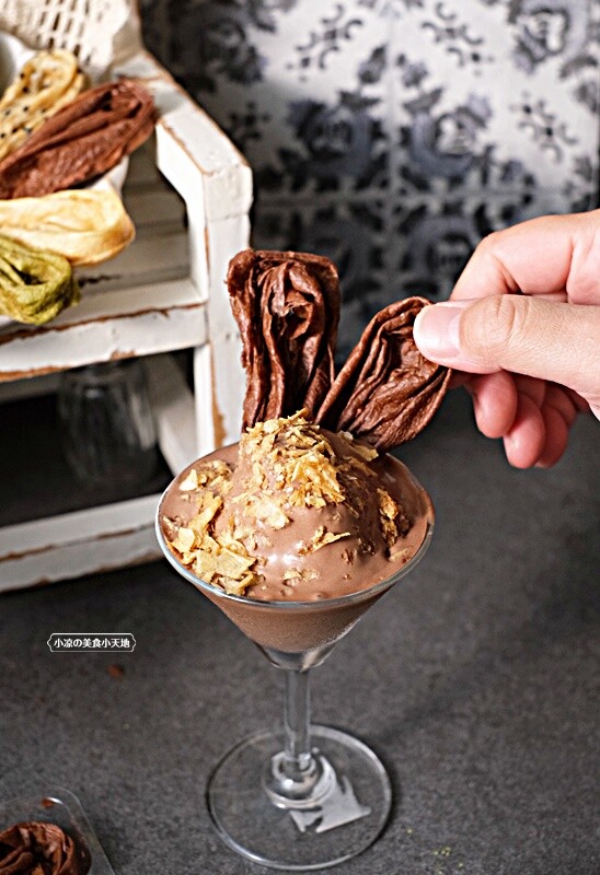 台中人氣手作蛋捲再推新包裝!8種口味鹹甜葷素任你挑,最新神級吃法完全曝光!!