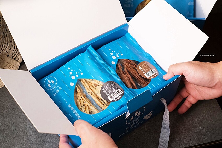 台中人氣手作蛋捲再推新包裝!8種口味鹹甜葷素任你挑,最新神級吃法完全曝光!!