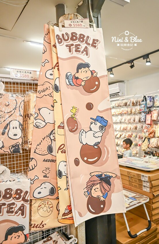 史努比甜點世界快閃店~史努比巨型氣偶和周邊限量商品