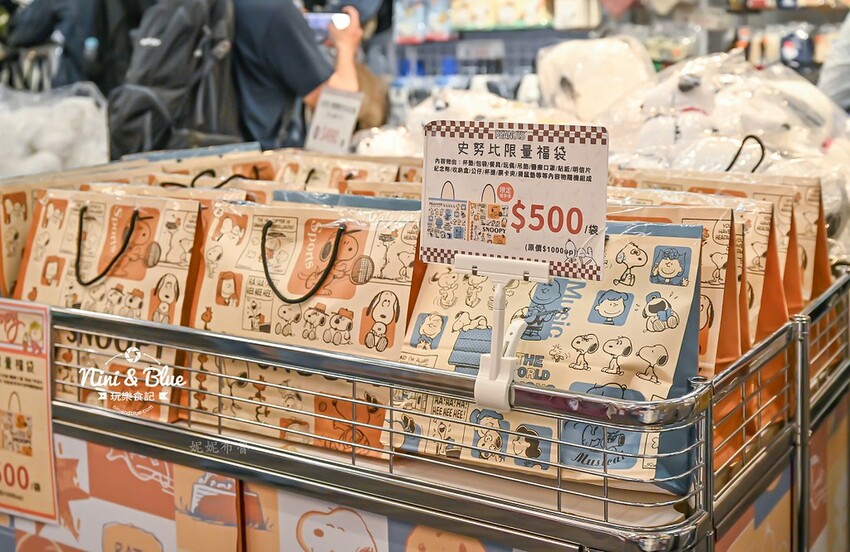史努比甜點世界快閃店~史努比巨型氣偶和周邊限量商品