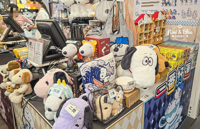 史努比甜點世界快閃店~史努比巨型氣偶和周邊限量商品