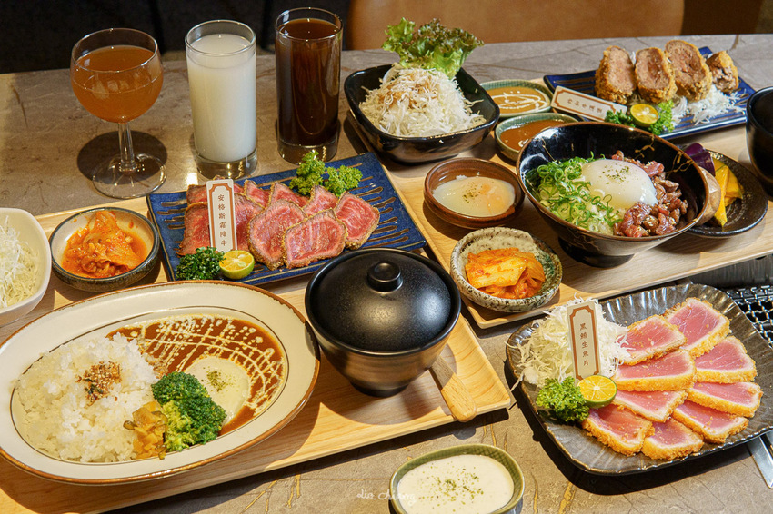 台中西區美食 逸之牛熟成炸牛燒肉,大膽使用『美國進口冷藏牛』,品質把關嚴格,肉品質、口感極佳,精誠商圈高品質炸牛燒肉。