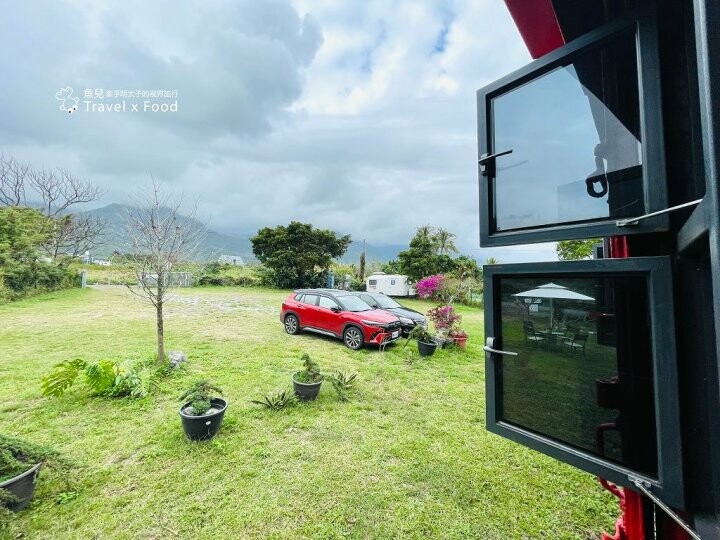 遠眺美麗海景，依傍翠綠高山，一週營業三個半天的美式復古車廂，台東都蘭咖啡車廂 @魚兒 x 牽手明太子的「視」界旅行