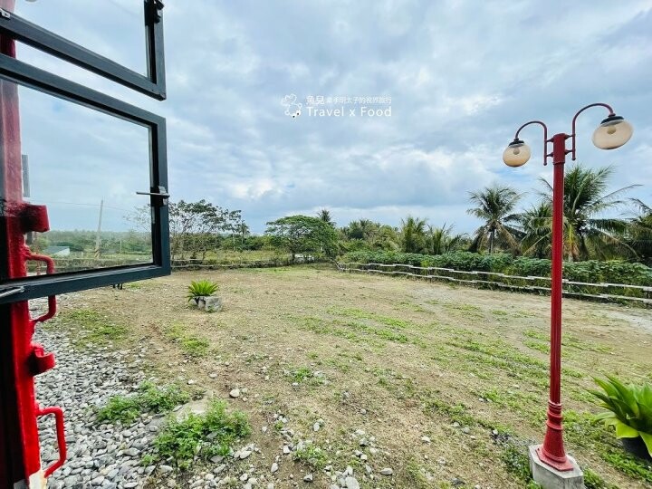 遠眺美麗海景，依傍翠綠高山，一週營業三個半天的美式復古車廂，台東都蘭咖啡車廂 @魚兒 x 牽手明太子的「視」界旅行
