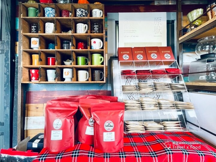 遠眺美麗海景，依傍翠綠高山，一週營業三個半天的美式復古車廂，台東都蘭咖啡車廂 @魚兒 x 牽手明太子的「視」界旅行