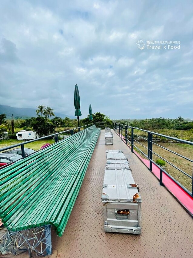 遠眺美麗海景，依傍翠綠高山，一週營業三個半天的美式復古車廂，台東都蘭咖啡車廂 @魚兒 x 牽手明太子的「視」界旅行