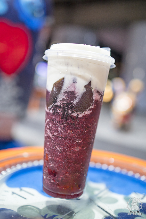 茶聚CHAGE汐止新昌店|新北汐止車站食記|新產品香片姍姍凍檸及踏雪尋莓冰沙,有特色好喝也很消暑,郵局旁離車站近又方便好停車 - 卡爾茗 C.L.M.