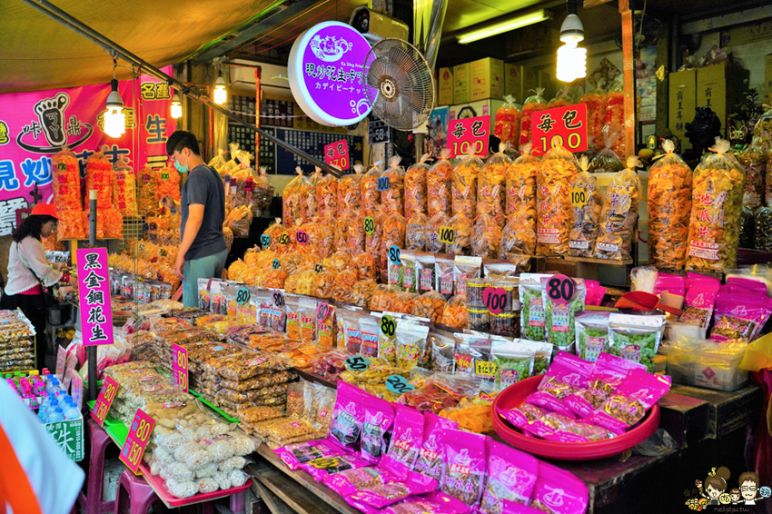 超過百坪最大廠的花鹿鹿玩具倉庫，上萬件商品、超過千樣免百元玩具生活雜貨 X 鹿港老街吃喝一把罩 - 跟著尼力吃喝玩樂＆親子生活