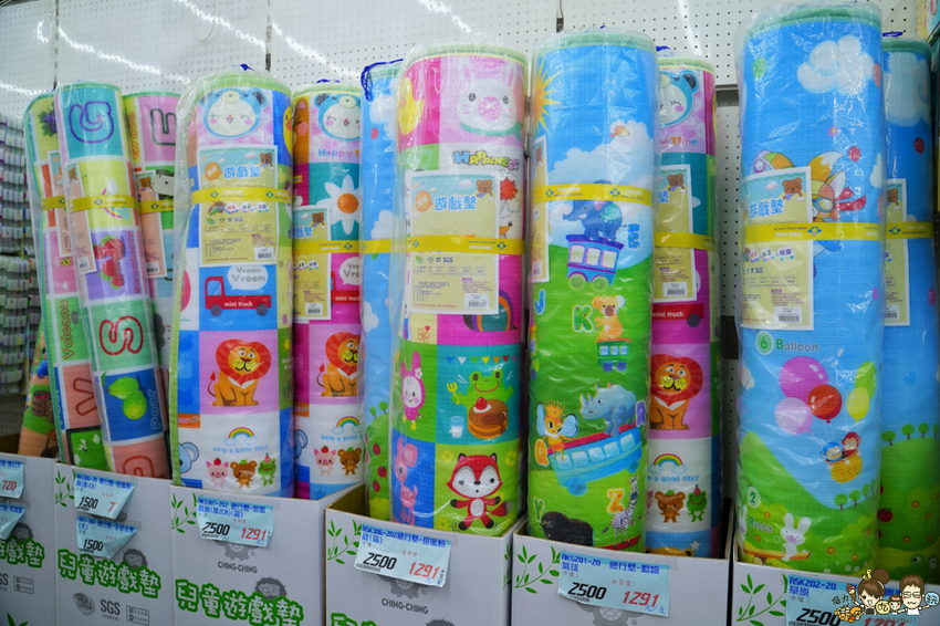 超過百坪最大廠的花鹿鹿玩具倉庫，上萬件商品、超過千樣免百元玩具生活雜貨 X 鹿港老街吃喝一把罩 - 跟著尼力吃喝玩樂＆親子生活