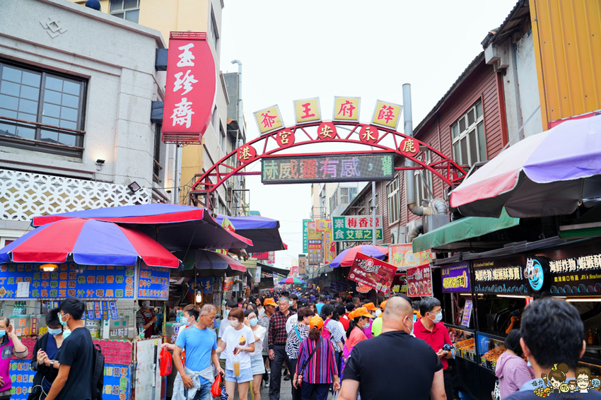 超過百坪最大廠的花鹿鹿玩具倉庫，上萬件商品、超過千樣免百元玩具生活雜貨 X 鹿港老街吃喝一把罩 - 跟著尼力吃喝玩樂＆親子生活