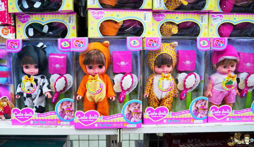 超過百坪最大廠的花鹿鹿玩具倉庫，上萬件商品、超過千樣免百元玩具生活雜貨 X 鹿港老街吃喝一把罩 - 跟著尼力吃喝玩樂＆親子生活