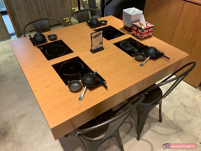 永和全新開幕火鍋！湯底每日現煮，超推！豪華又新鮮的海鮮＆肉盤～還有飲料、冰淇淋吃到飽～丹尼的吃喝玩樂～