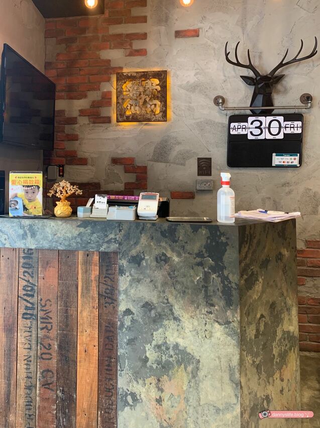 永和全新開幕火鍋！湯底每日現煮，超推！豪華又新鮮的海鮮＆肉盤～還有飲料、冰淇淋吃到飽～丹尼的吃喝玩樂～