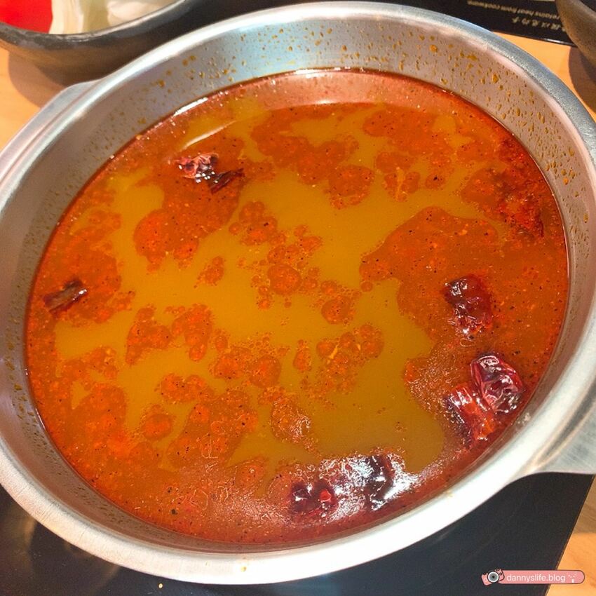 永和全新開幕火鍋！湯底每日現煮，超推！豪華又新鮮的海鮮＆肉盤～還有飲料、冰淇淋吃到飽～丹尼的吃喝玩樂～