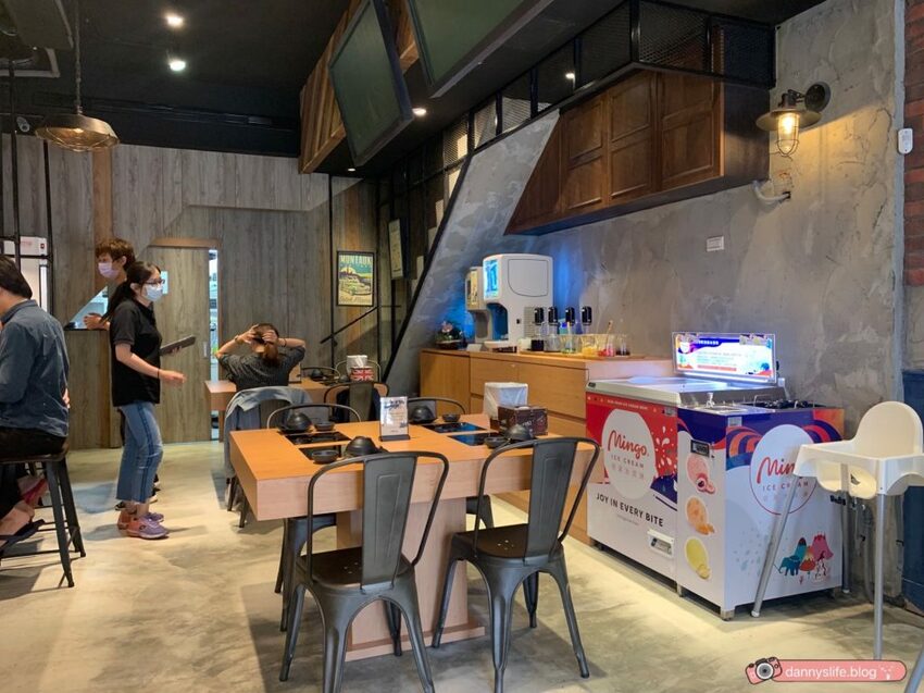 永和全新開幕火鍋！湯底每日現煮，超推！豪華又新鮮的海鮮＆肉盤～還有飲料、冰淇淋吃到飽～丹尼的吃喝玩樂～