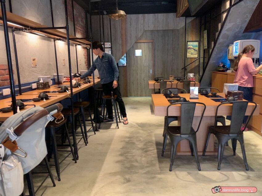 永和全新開幕火鍋！湯底每日現煮，超推！豪華又新鮮的海鮮＆肉盤～還有飲料、冰淇淋吃到飽～丹尼的吃喝玩樂～