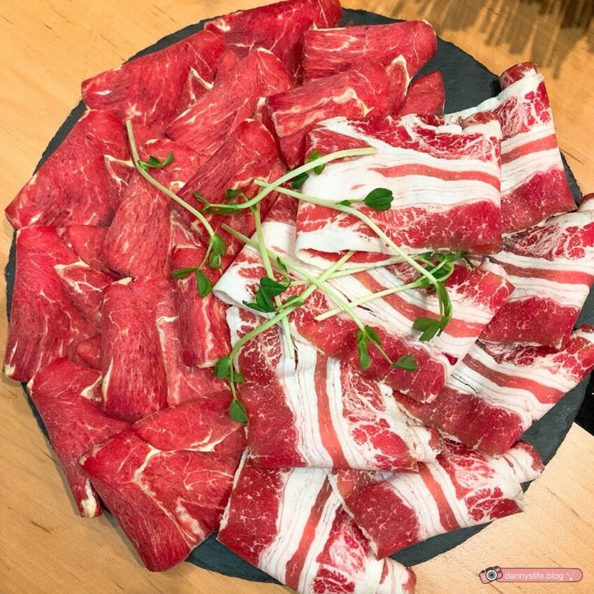 永和全新開幕火鍋！湯底每日現煮，超推！豪華又新鮮的海鮮＆肉盤～還有飲料、冰淇淋吃到飽～丹尼的吃喝玩樂～