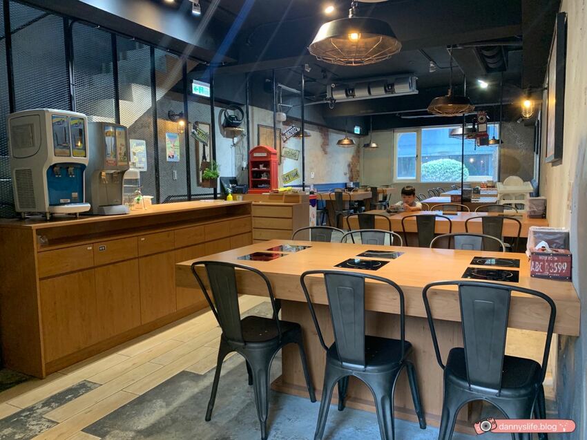 永和全新開幕火鍋！湯底每日現煮，超推！豪華又新鮮的海鮮＆肉盤～還有飲料、冰淇淋吃到飽～丹尼的吃喝玩樂～