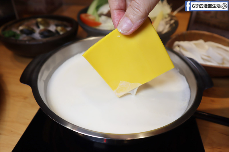 永和 樂野鍋物.永和火鍋推薦.牛奶鍋必吃.海陸雙人餐只要$799CP值高