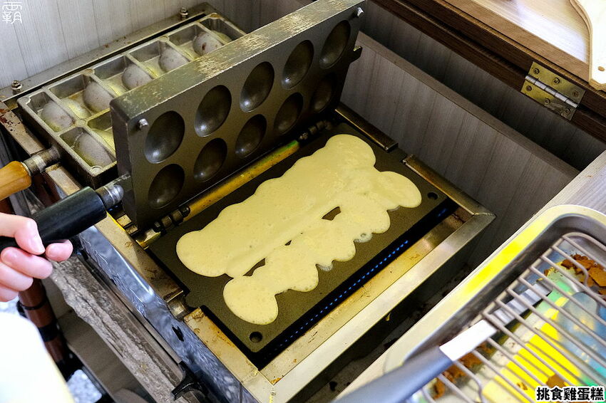 巨型雞蛋糕在這邊！挑食雞蛋糕蓬鬆軟綿有蜂蜜香，還有少見的提拉米蘇、藍莓乳酪口味！