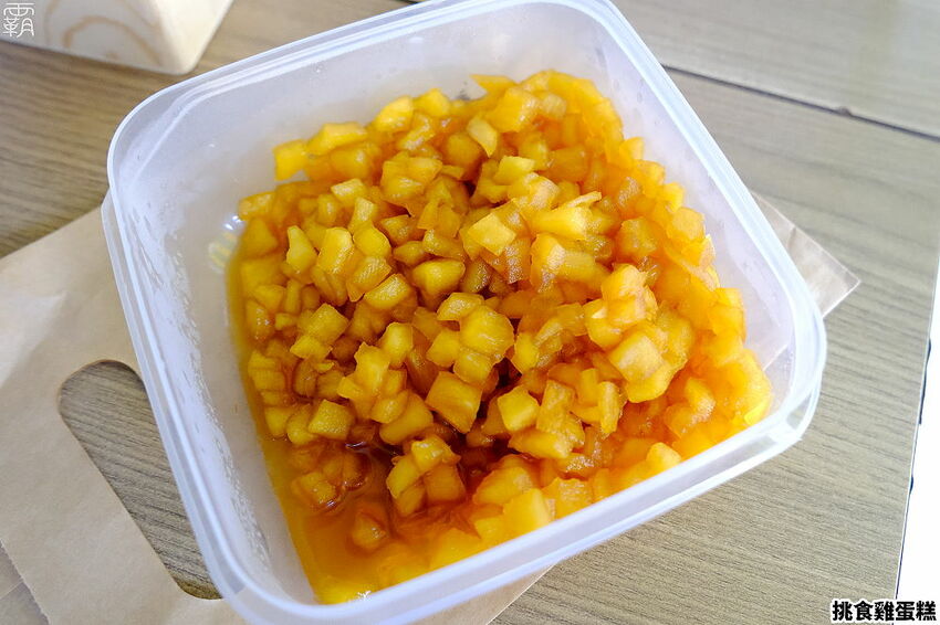 巨型雞蛋糕在這邊！挑食雞蛋糕蓬鬆軟綿有蜂蜜香，還有少見的提拉米蘇、藍莓乳酪口味！