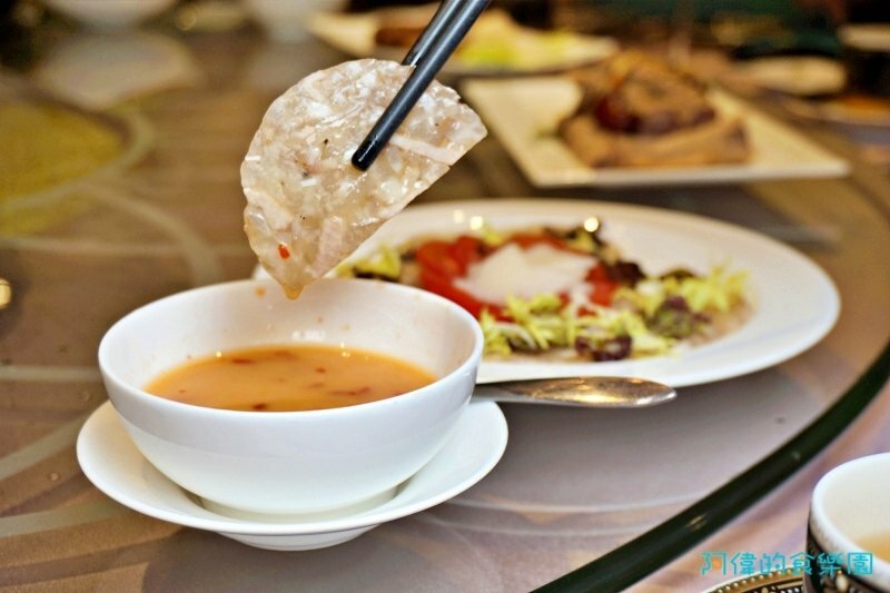 【忠孝復興】東方富御精緻料理-網評4.4星的豪華浮誇的精緻中菜,驚豔好吃、價格實惠,母親節全家宴請媽媽最適合!