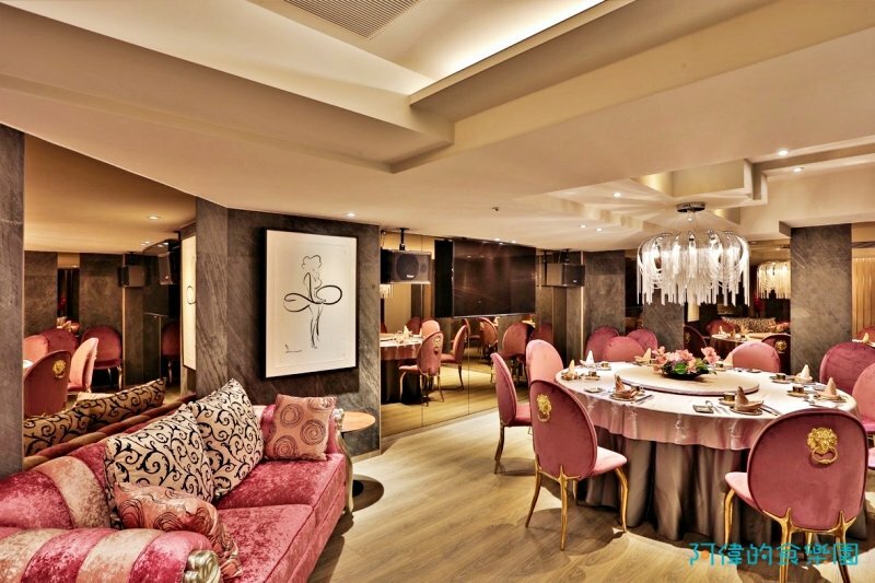 【忠孝復興】東方富御精緻料理-網評4.4星的豪華浮誇的精緻中菜,驚豔好吃、價格實惠,母親節全家宴請媽媽最適合!