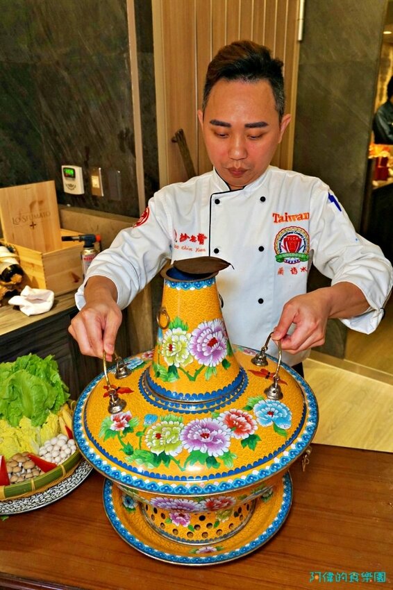 【忠孝復興】東方富御精緻料理-網評4.4星的豪華浮誇的精緻中菜,驚豔好吃、價格實惠,母親節全家宴請媽媽最適合!