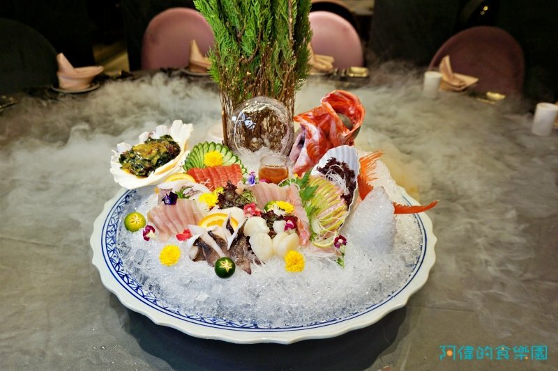 【忠孝復興】東方富御精緻料理-網評4.4星的豪華浮誇的精緻中菜,驚豔好吃、價格實惠,母親節全家宴請媽媽最適合!