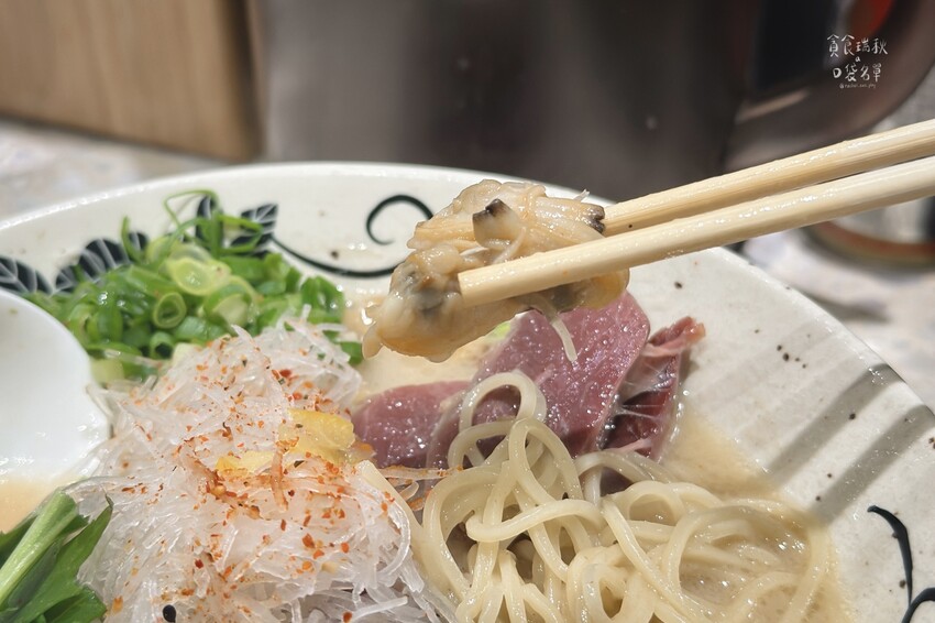 台北中山｜冠軍三連霸的人氣排隊拉麵！多元食材搭配推出各式限定