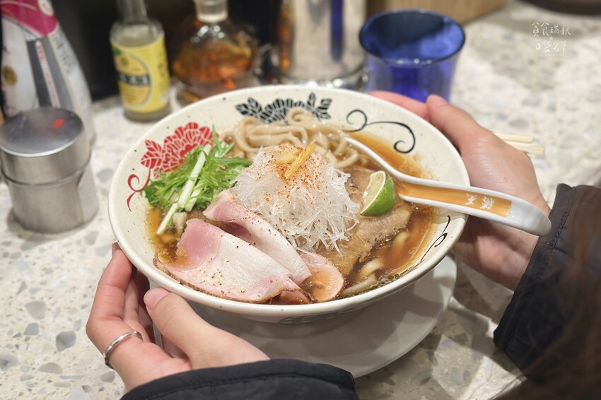 台北中山｜冠軍三連霸的人氣排隊拉麵！多元食材搭配推出各式限定
