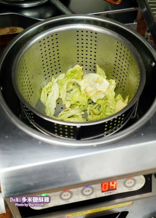 【桃園平鎮】多米鹹酥雞．起司包餡雞排邪惡度爆表，大份量起司瀑布!